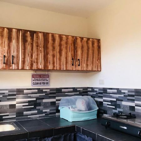 Richville Little Boracay Guest House Calatagan Luaran gambar