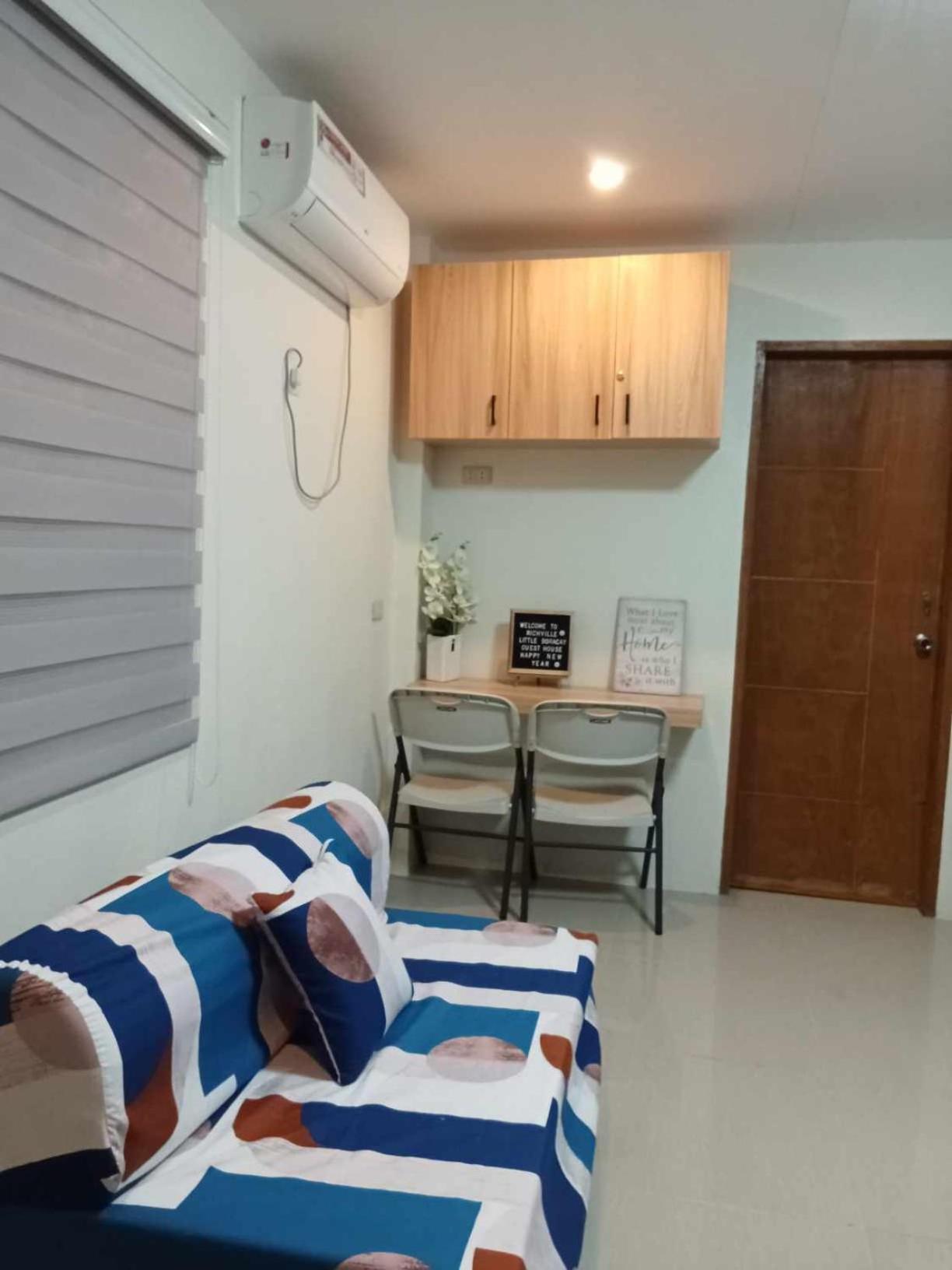 Richville Little Boracay Guest House Calatagan Luaran gambar