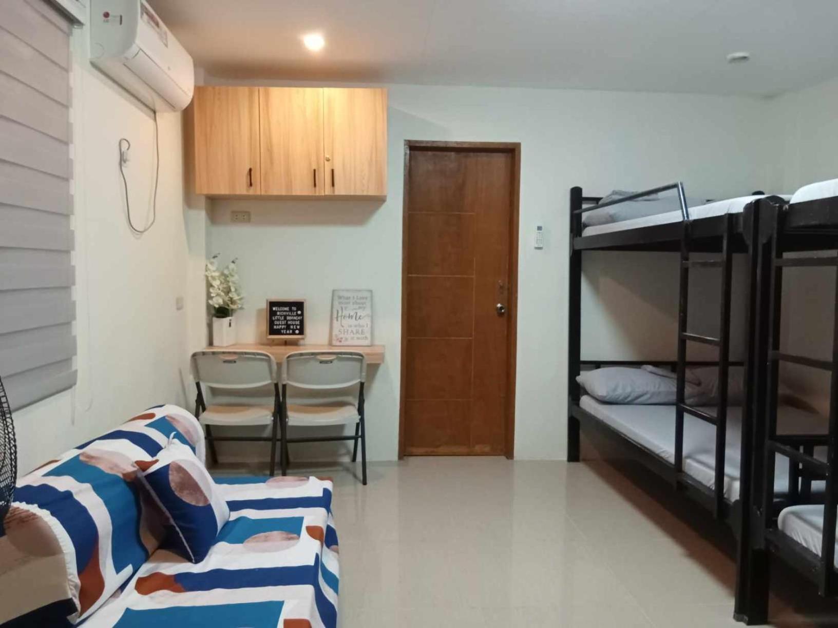 Richville Little Boracay Guest House Calatagan Luaran gambar