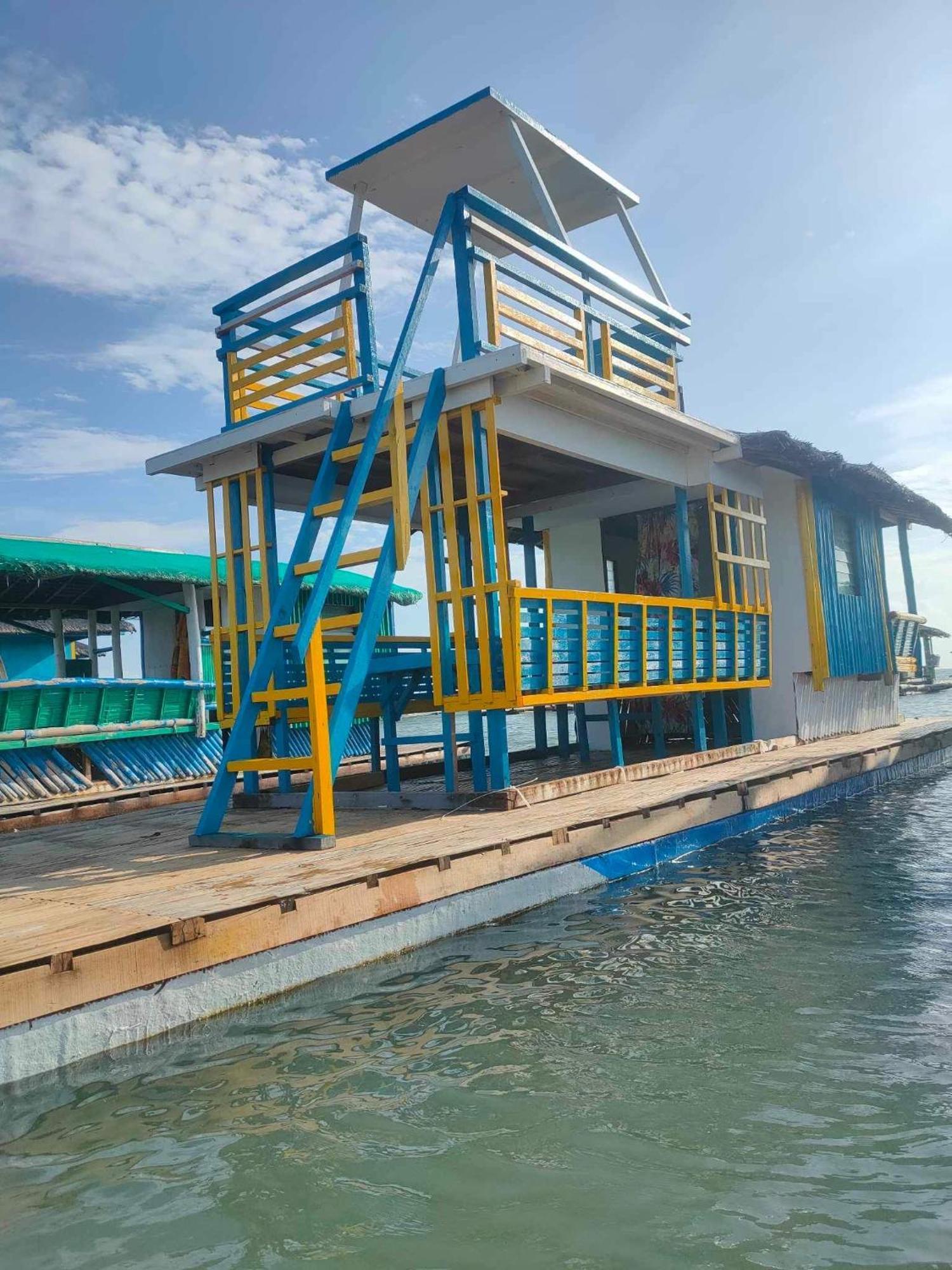 Richville Little Boracay Guest House Calatagan Luaran gambar