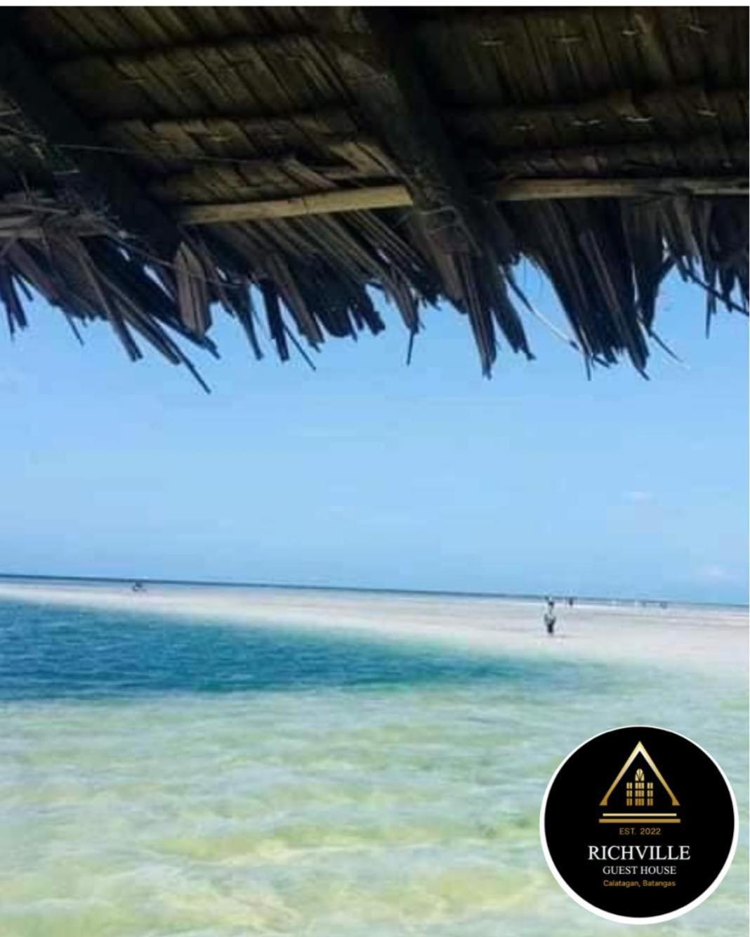 Richville Little Boracay Guest House Calatagan Luaran gambar
