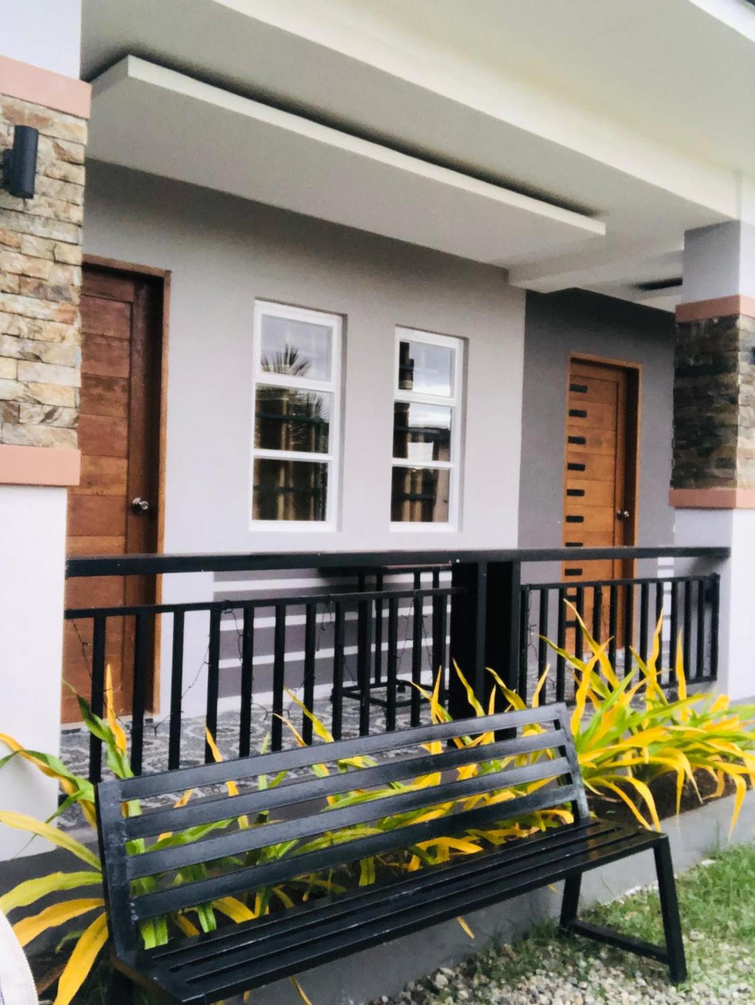 Richville Little Boracay Guest House Calatagan Luaran gambar