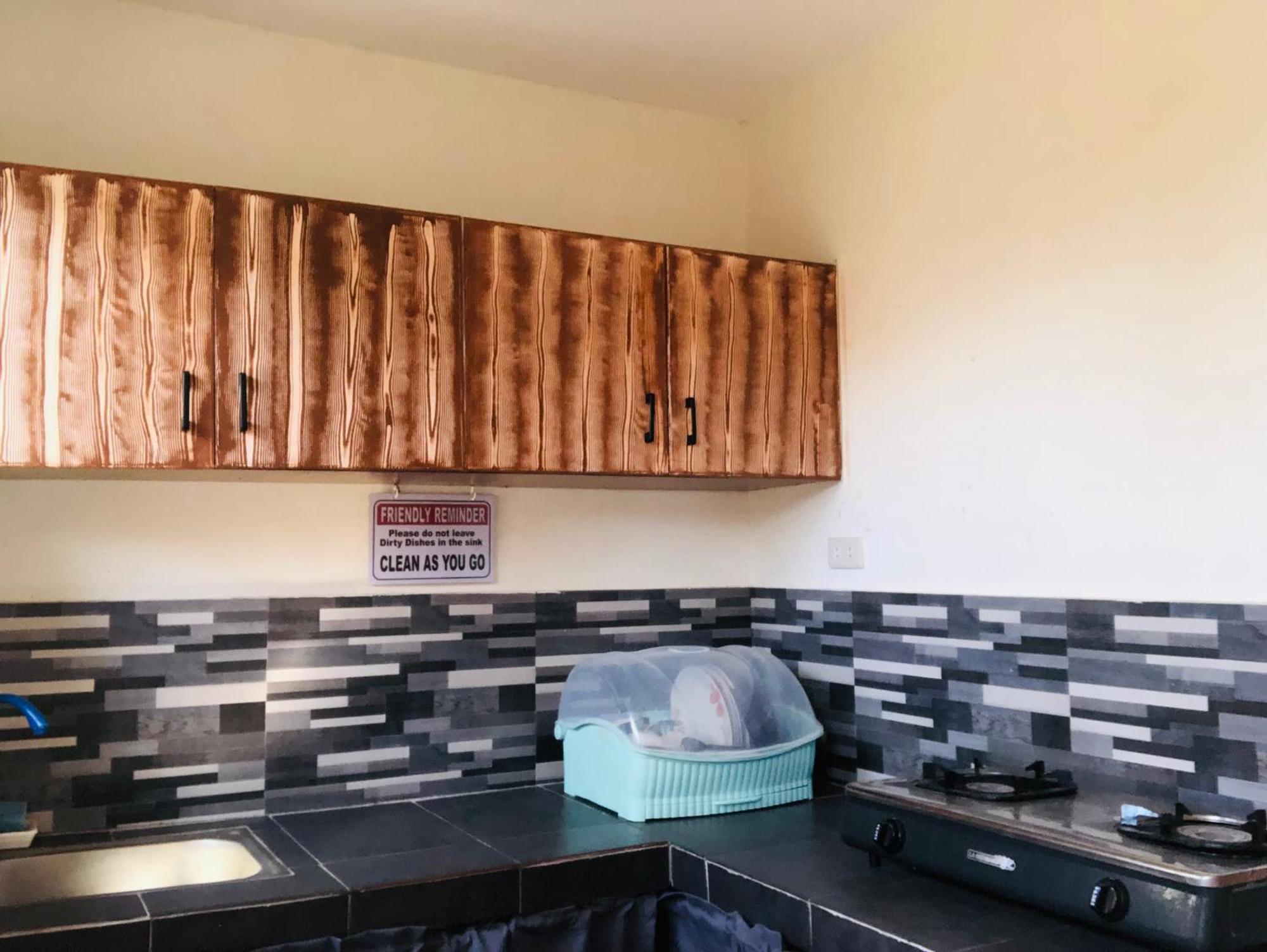 Richville Little Boracay Guest House Calatagan Luaran gambar